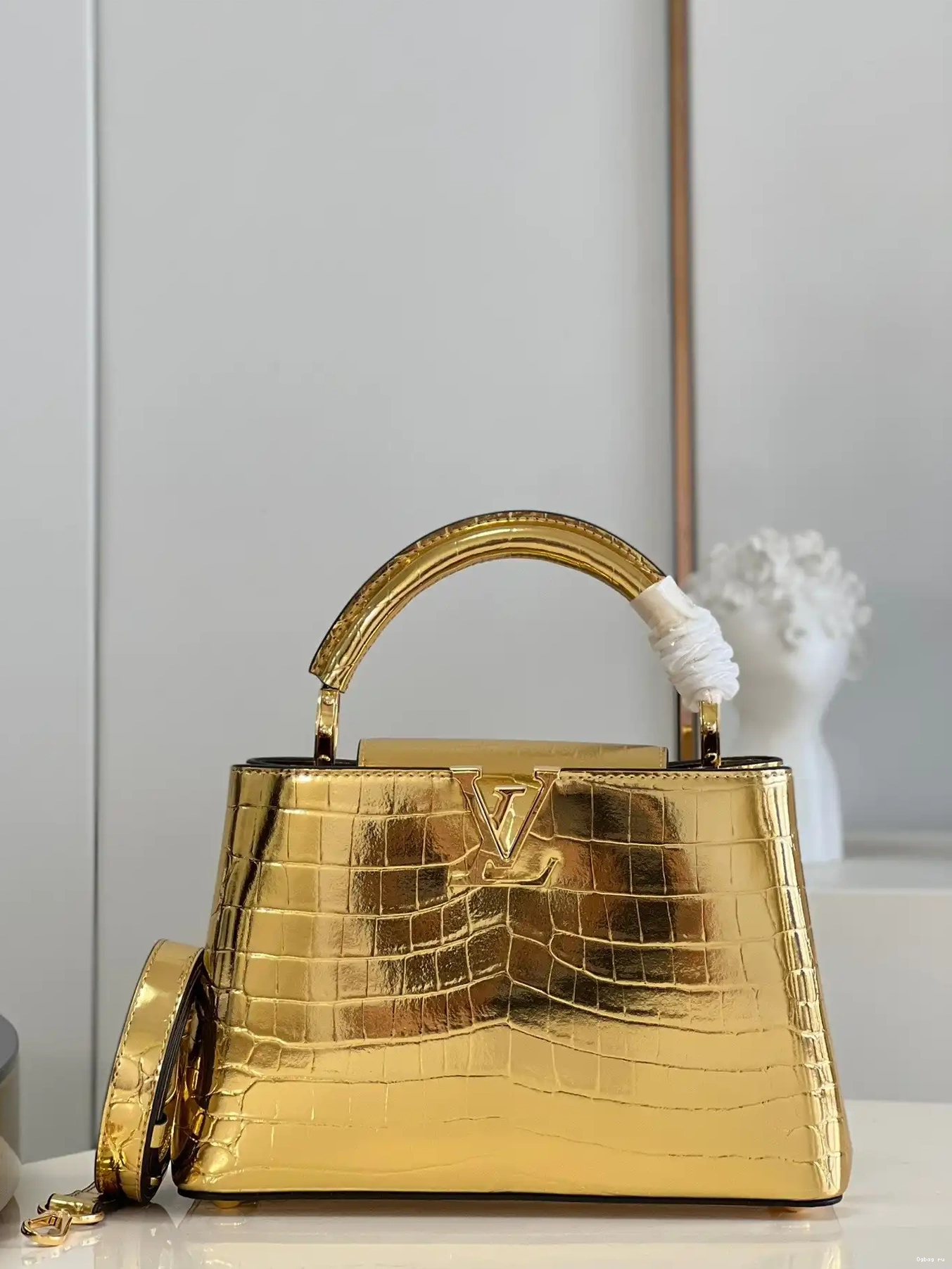 LOUIS BB CAPUCINES VUITTON 0612